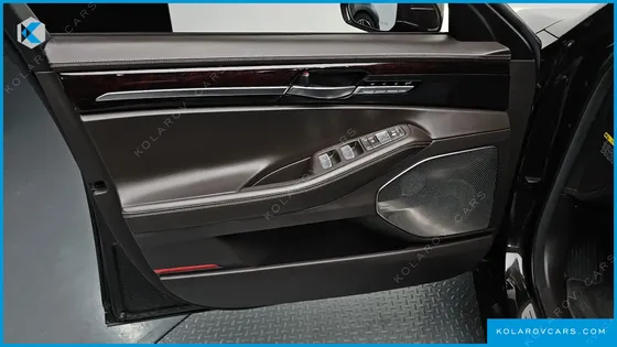 GENESIS EQ900 5.0 GDI AWD