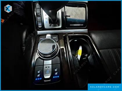 GENESIS EQ900 3.8 GDI AWD
