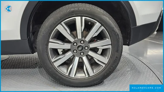 LAND ROVER DISCOVERY SPORT 2.0 TD4 HSE LUXURY