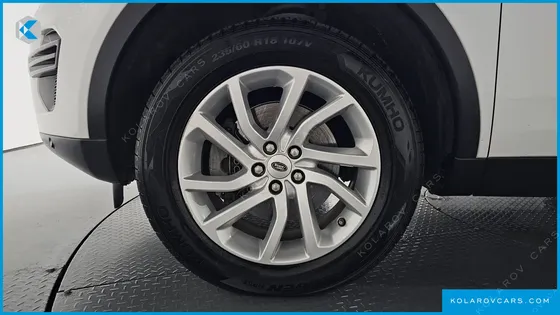 LAND ROVER DISCOVERY SPORT 2.0 TD4 SE (150PS)