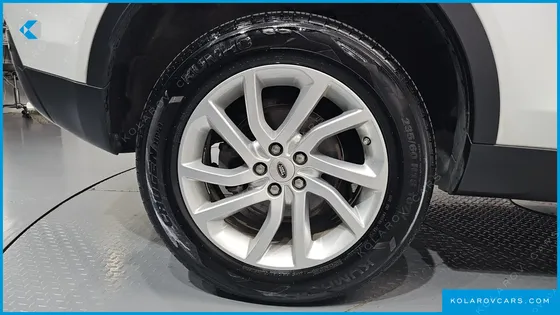 LAND ROVER DISCOVERY SPORT 2.0 TD4 SE (150PS)