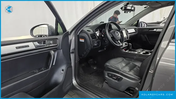 VOLKSWAGEN TOUAREG V6 3.0 TDI BLUEMOTION