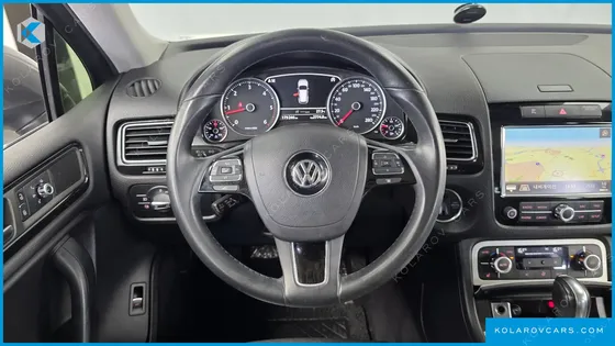 VOLKSWAGEN TOUAREG V6 3.0 TDI BLUEMOTION