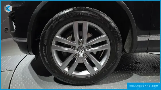 VOLKSWAGEN TOUAREG V6 3.0 TDI BLUEMOTION