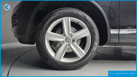 VOLKSWAGEN TOUAREG V6 3.0 TDI BLUEMOTION