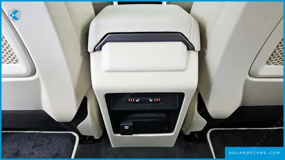 LAND ROVER DISCOVERY SPORT 2.0 TD4 HSE LUXURY