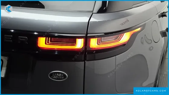 LAND ROVER RANGE ROVER VELAR 3.0 P400 R-DYNAMIC SE
