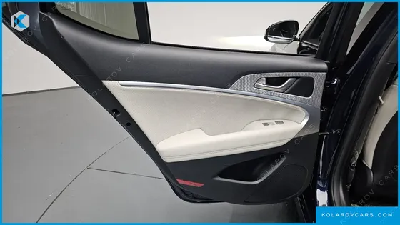 GENESIS G70 GASOLINE 2.0T 2WD