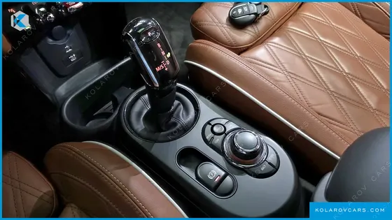MINI COOPER 5-DOOR PICCADILLY EDITION