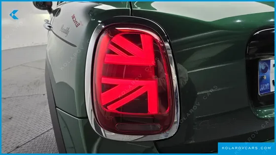 MINI COOPER 5-DOOR PICCADILLY EDITION