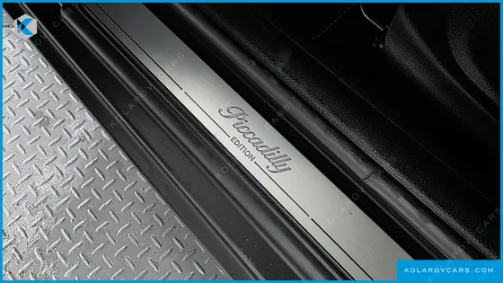 MINI COOPER 5-DOOR PICCADILLY EDITION