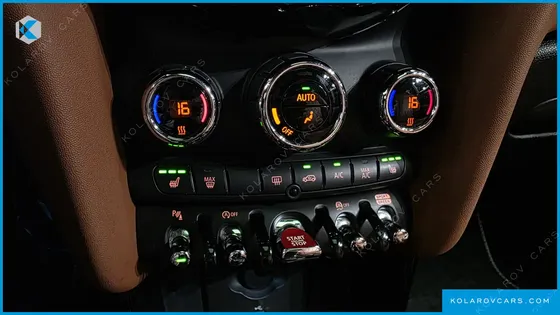 MINI COOPER 5-DOOR PICCADILLY EDITION