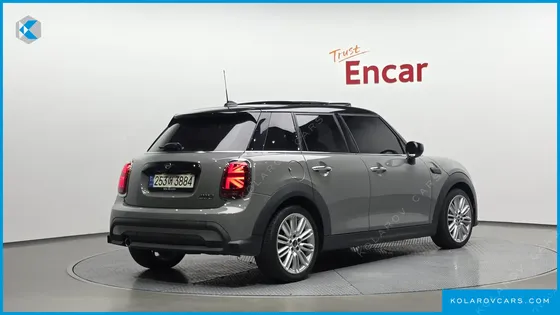 MINI COOPER 5DOOR CLASSIC PLUS LAUNCH PACK