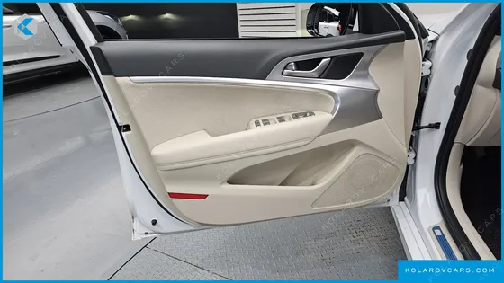 GENESIS G70 GASOLINE 2.0T 4WD