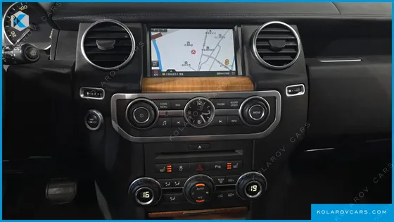 LAND ROVER DISCOVERY 3.0 SDV6 SE