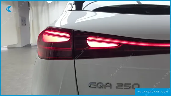 MERCEDES EQA EQA250 AMG LINE