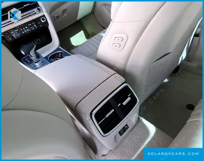 GENESIS G70 GASOLINE 2.5T 4WD