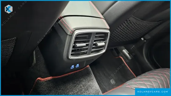 GENESIS G70 GASOLINE 3.3T 4WD