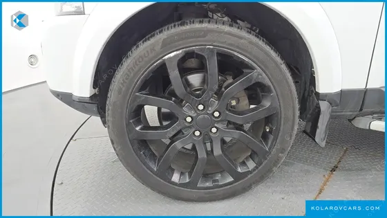 LAND ROVER DISCOVERY 3.0 SDV6 SE