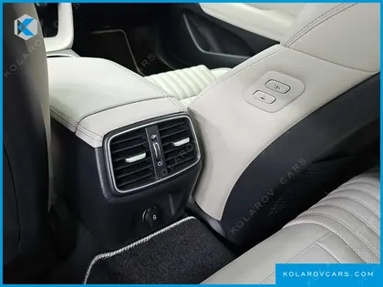 GENESIS G70 GASOLINE 3.3T 2WD