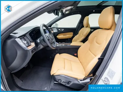VOLVO XC60 B5 ULTIMATE BRIGHT