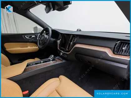 VOLVO XC60 B5 ULTIMATE BRIGHT