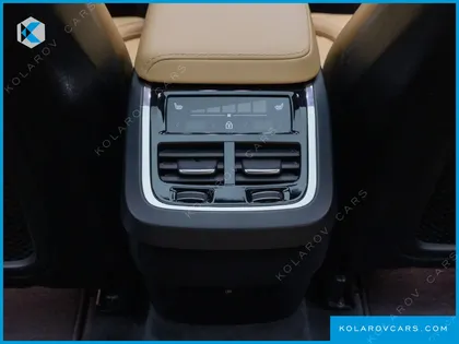 VOLVO XC60 B5 ULTIMATE BRIGHT