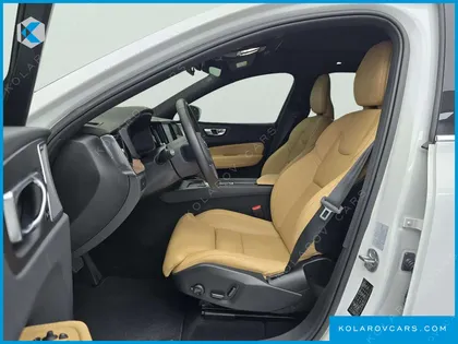 VOLVO XC60 B5 ULTIMATE BRIGHT