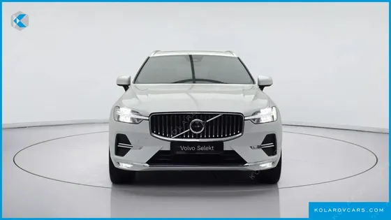 VOLVO XC60 B5 ULTIMATE BRIGHT