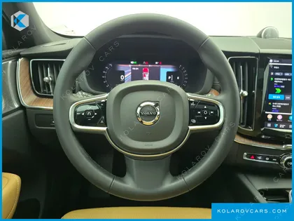 VOLVO XC60 B5 ULTIMATE BRIGHT