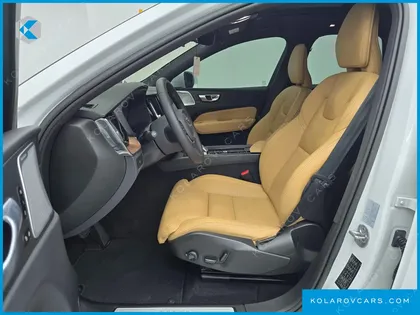 VOLVO XC60 B5 ULTIMATE BRIGHT