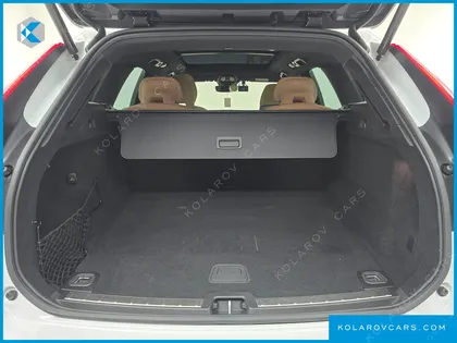 VOLVO XC60 B5 ULTIMATE BRIGHT