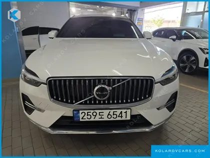 VOLVO XC60 B5 ULTRA BRIGHT