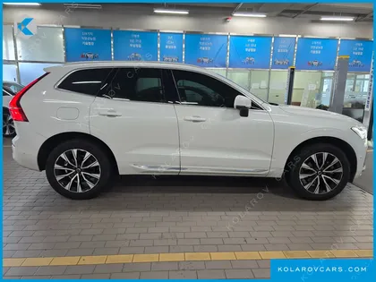VOLVO XC60 B5 ULTRA BRIGHT
