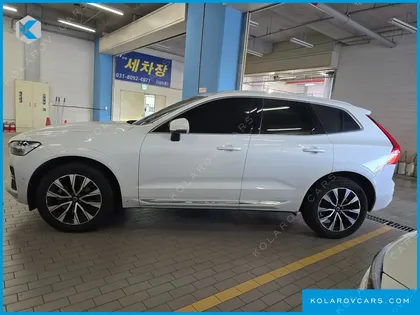VOLVO XC60 B5 ULTRA BRIGHT