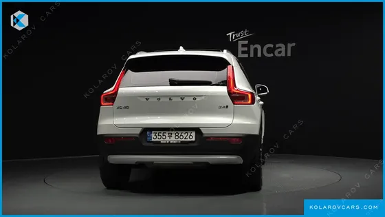 VOLVO XC40 B4 INSCRIPTION