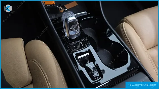VOLVO XC40 B4 INSCRIPTION
