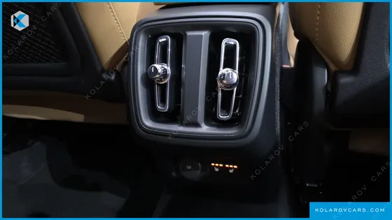 VOLVO XC40 B4 INSCRIPTION