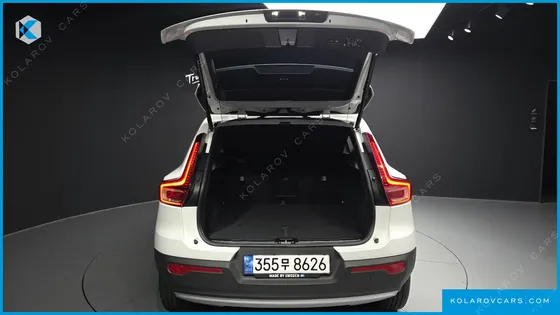 VOLVO XC40 B4 INSCRIPTION