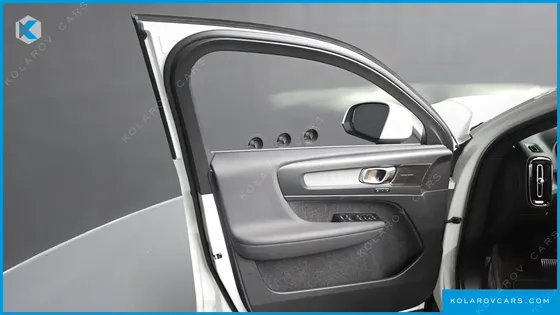 VOLVO XC40 B4 INSCRIPTION
