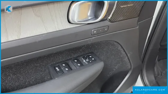 VOLVO XC40 B4 INSCRIPTION