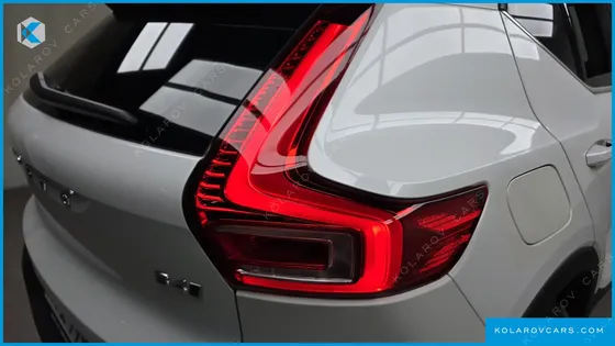 VOLVO XC40 B4 INSCRIPTION