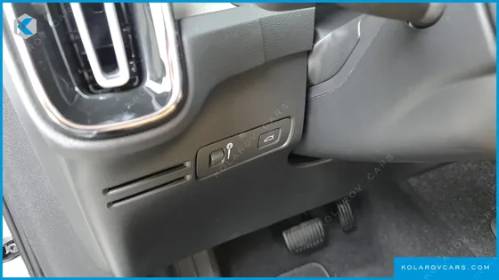 VOLVO XC40 B4 INSCRIPTION
