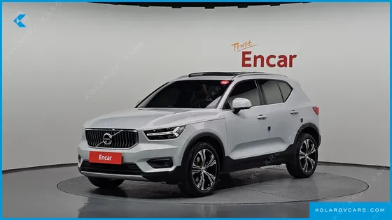 VOLVO XC40 B4 INSCRIPTION