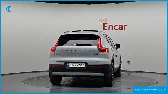 VOLVO XC40 B4 INSCRIPTION