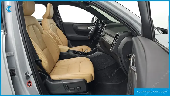 VOLVO XC40 B4 INSCRIPTION