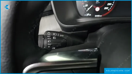 VOLVO XC40 B4 INSCRIPTION
