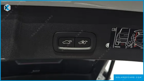 VOLVO XC40 B4 INSCRIPTION