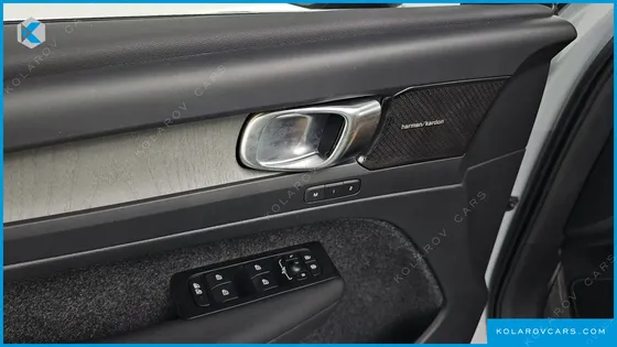 VOLVO XC40 B4 INSCRIPTION