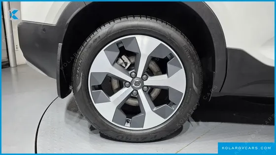 VOLVO XC40 B4 ULTIMATE BRIGHT